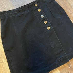 ❤️BWB black denim skirt sz 3